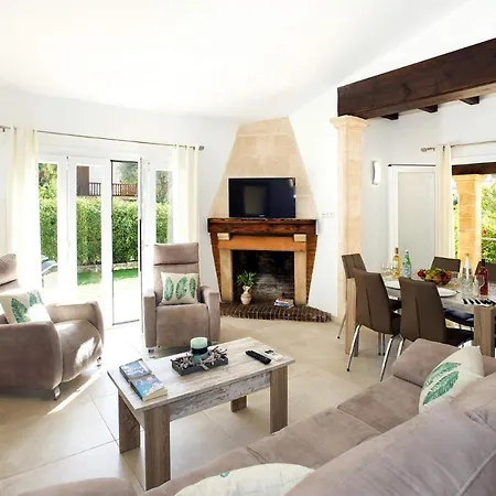 Peyro By Plus * Cala de Sant Vicenc